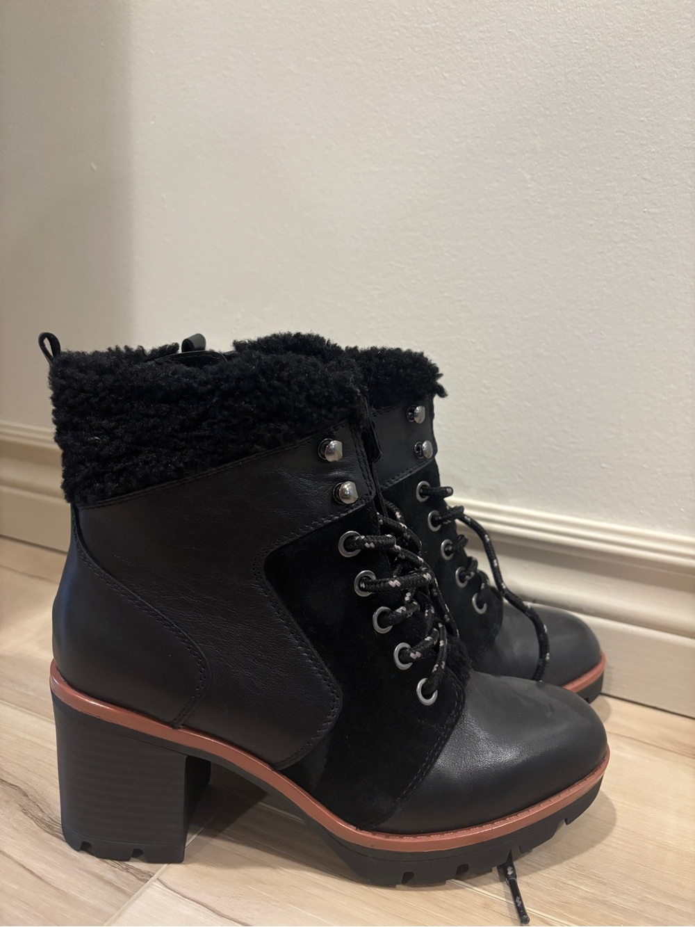 Naturalizer Black Leather & Suede Lace-Up Shearling Ankle Boots